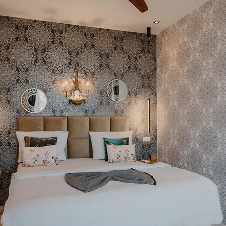 Appart hôtel Sky & Sky Bar 3*