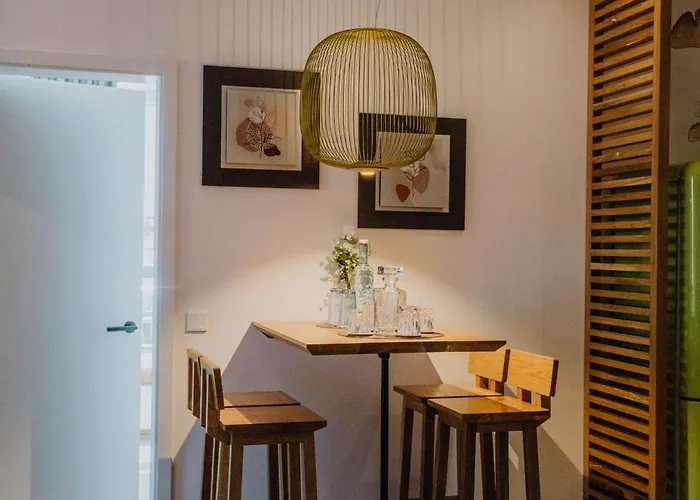 Sky & Sky Bar Aparthotel